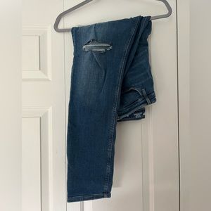 Old Navy Rockstar Super Skinny High Rise Jeans